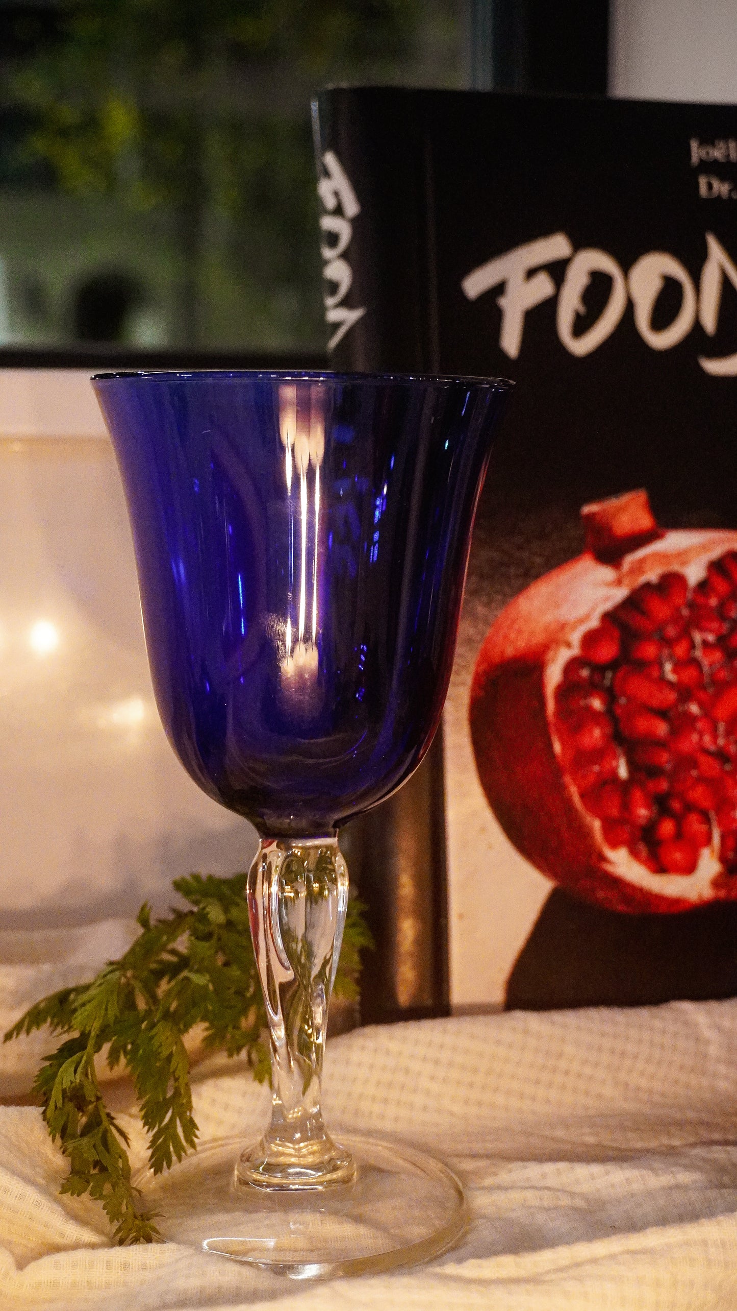 royal blue glasses w/ clear stem