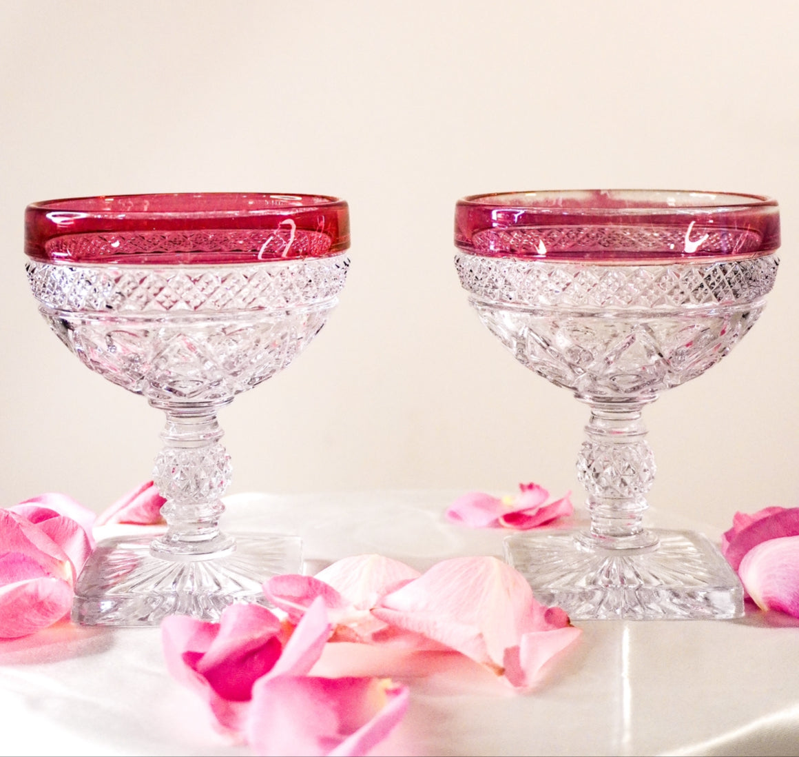 clear glasses w/ pink rim