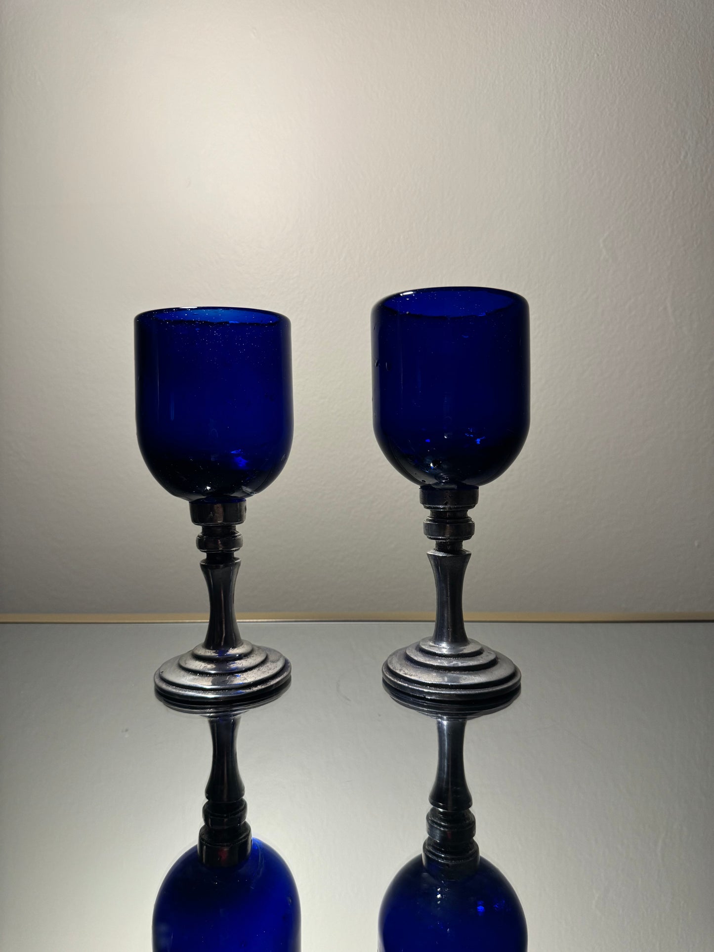 royal blue glasses w/ sliver stem