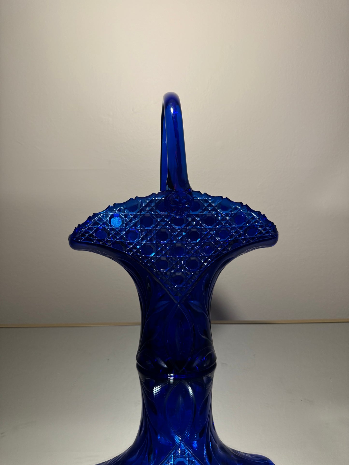 royal blue vase w/ texture