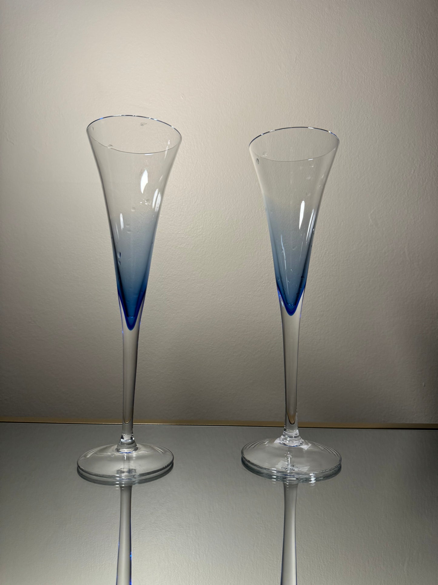 blue champagne glass set