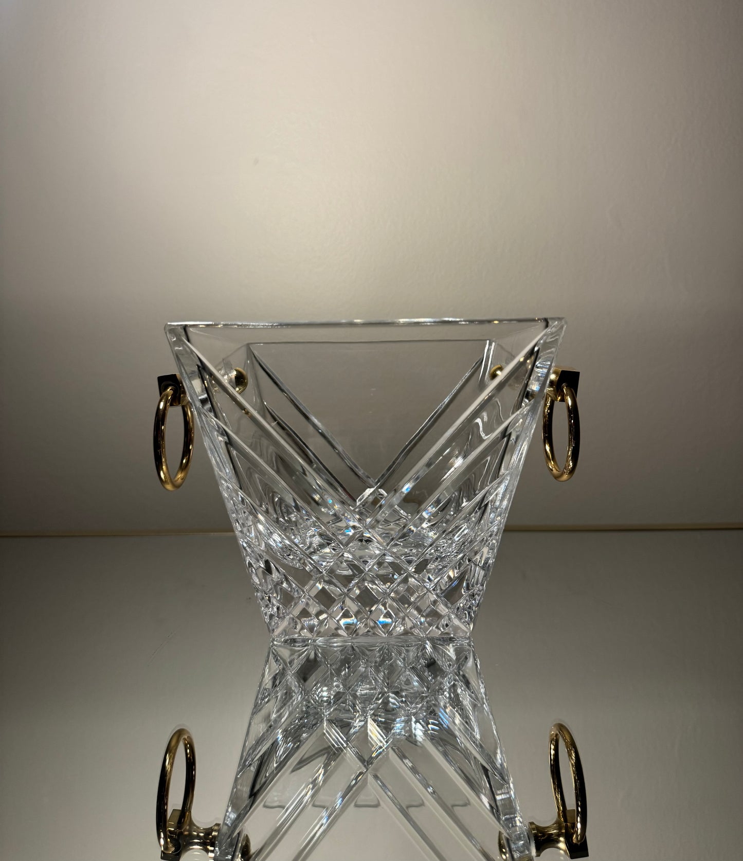 clear icebucket w/ gold handles