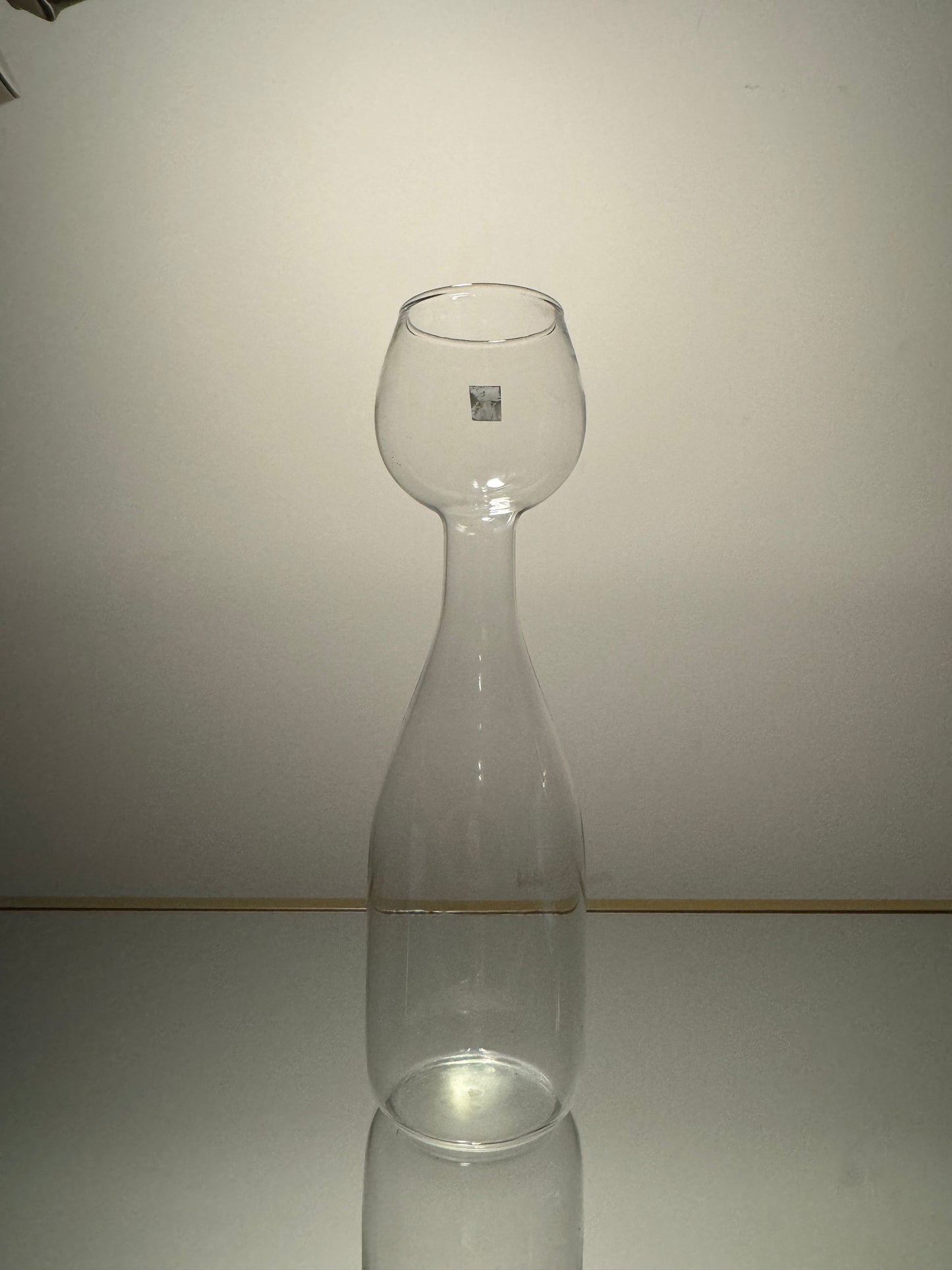 clear wine decanter