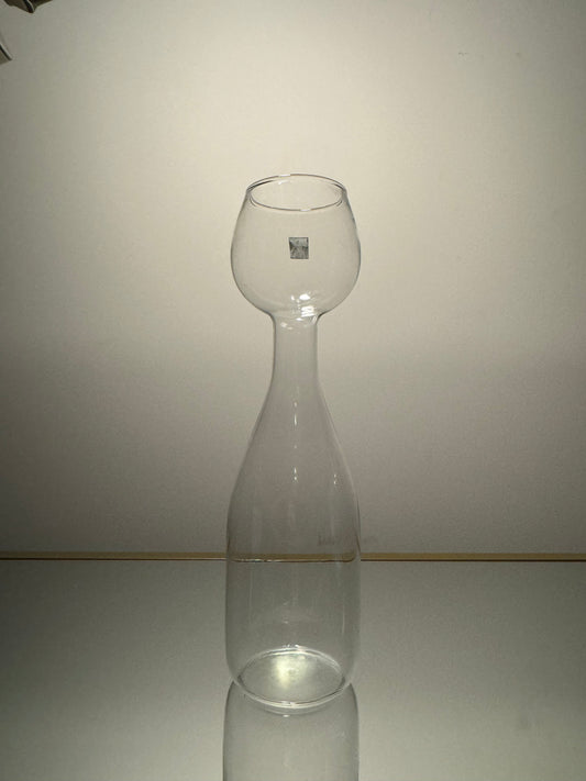 clear wine decanter