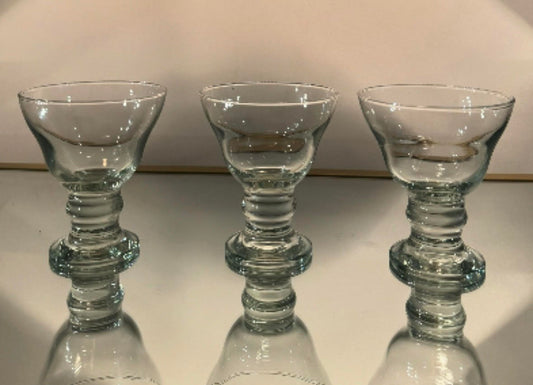 wine glass w/ flat base set